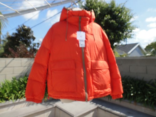 Uniqlo x JW Anderson REVERSIBLE HOODED 