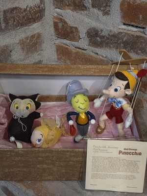 WALT DISNEY PINOCCHIO 65TH ANNIVERSARY Felt Character Set of 4 NEW IN BOX RARE