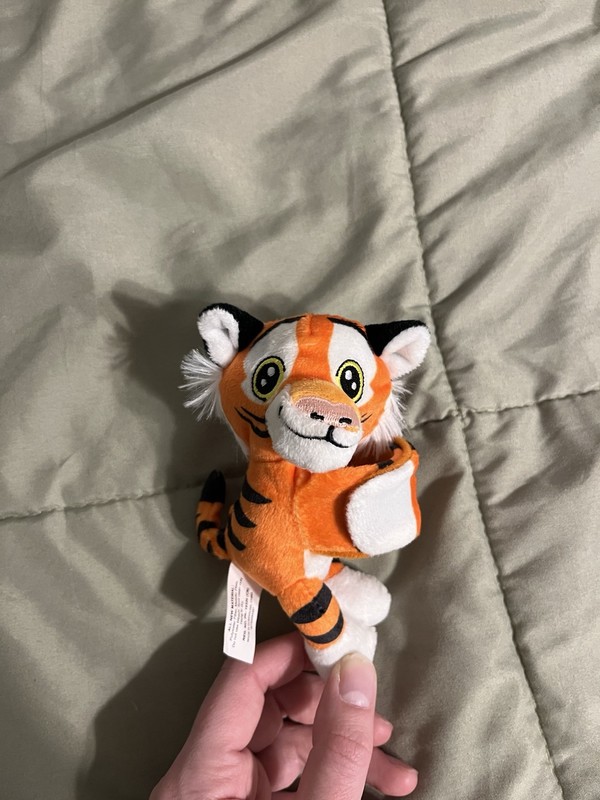Disney Cutie Cuff Raja Series 3 Plush Slap Bracelet