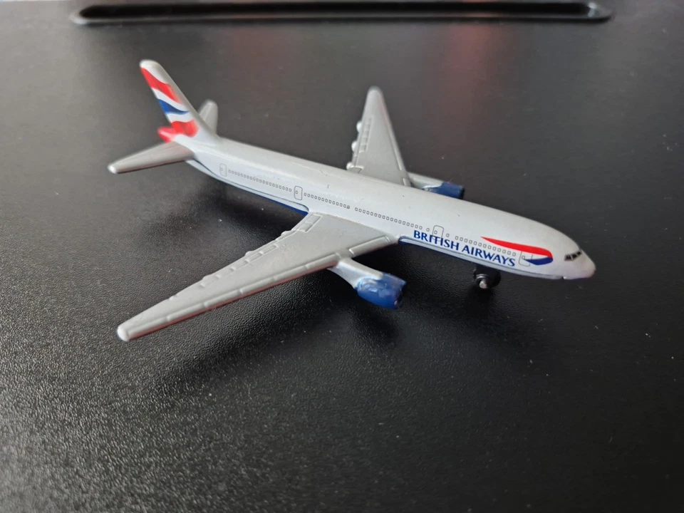 British Airways 2005 - Matchbox - B777-200 - Modelo de avión de plástico Foto 2 de 4