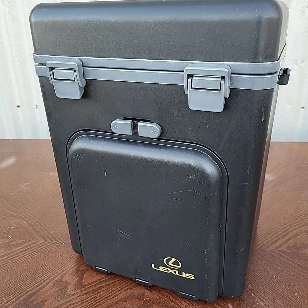 OEM Lexus Insulated Picnic Cooler Set w Plates Cups Silverware Strap RARE