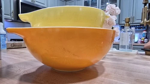 Vtg Pyrex 443 444 Orange Yellow Daisy Sunflower Cinderella  Mixing Bowls