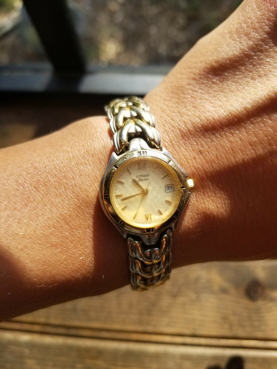 Ladies Citizen Watch two tone Silver-Gold Watch / Needs  display picture 3