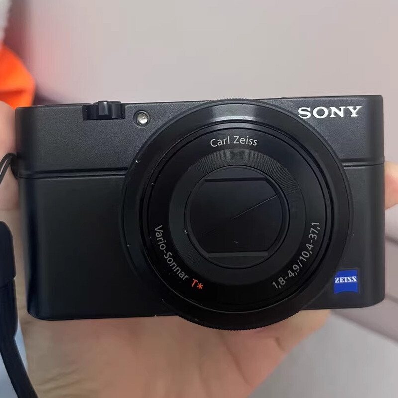 Sony Cyber-Shot DSC-RX100 I 20.2MP 35 Language Compact Digital
