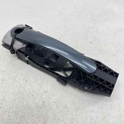 SKODA RAPID DOOR HANDLE QUARTZ GREY LF7Y/F6 OSF RH DRIVER FRONT RIGHT 12-17