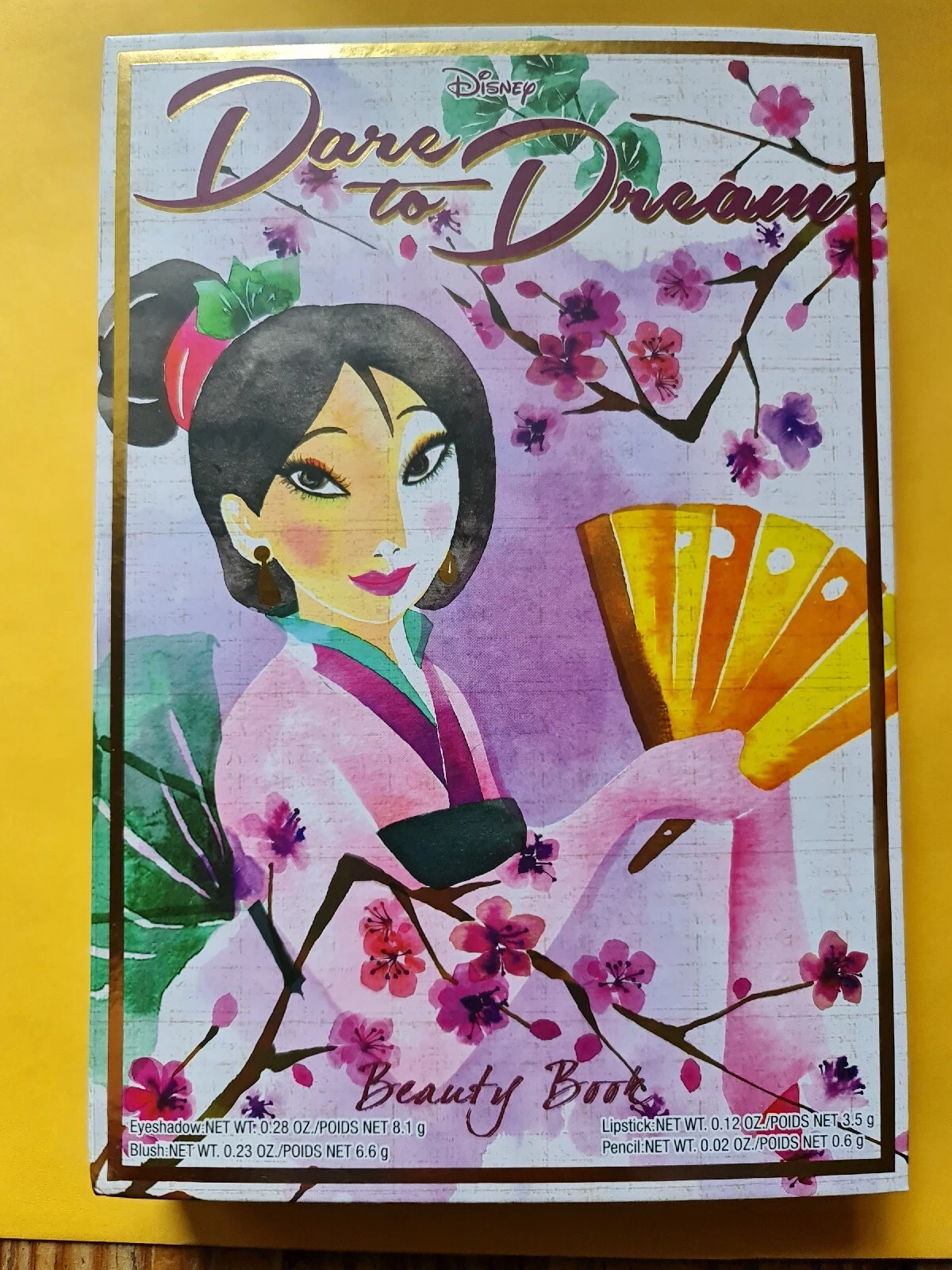 MULAN Dare to Dream Beauty Book Make up Kit Eyeshadow Blush Lipstick Liner New