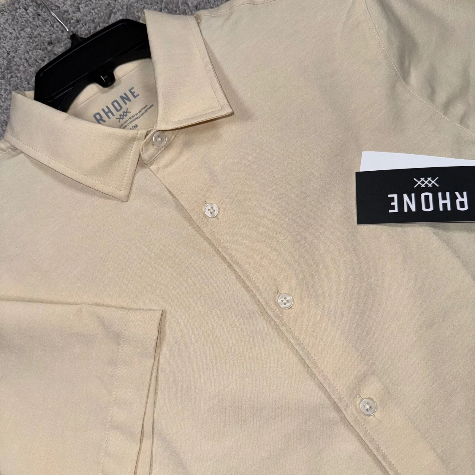 Rhone Brezza Linen-Blend Performance Shirt Mens XL Short Sleeve Beige NEW
Opens in a new window or t