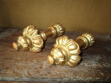 Jolie paire d'embrasses de rideaux en bois doré 19ème