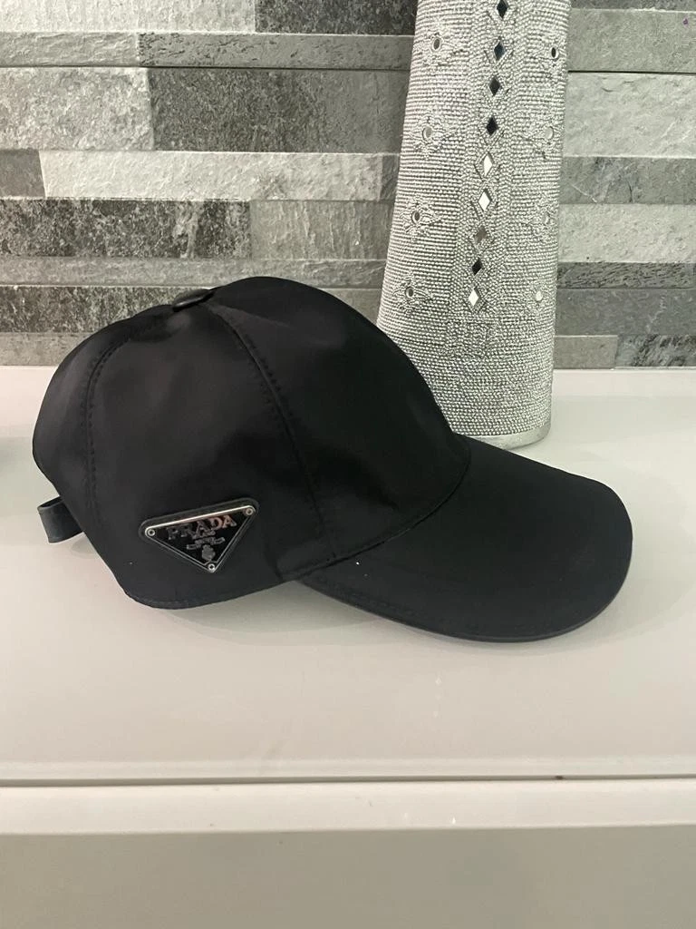 Prada Nylon Hat Black UNISEX Adjustable
Opens in a new window or tab