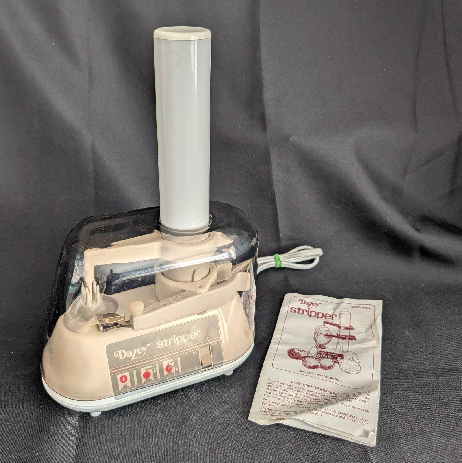Dazey Stripper Model DVS-5 Electric Vegetable Fruit Peeler w/5 Blades Working