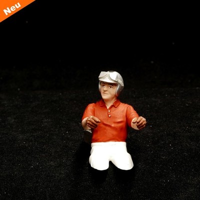 Sitzender Rennfahrer (Graf B.) 1:18 Figurenmanufaktur