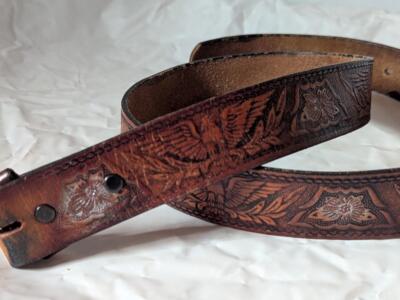 UNBRANDED | Floral Tooled Cow Hide Leather Belt Eagle Buckle Women’s Size S/M UNBRANDED | Floral Tooled Cow Hide Leather Belt Eagle Buckle  main image 2
