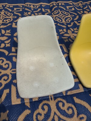 2 Herman Miller Eames Style Fiberglass Side Shell Chair White