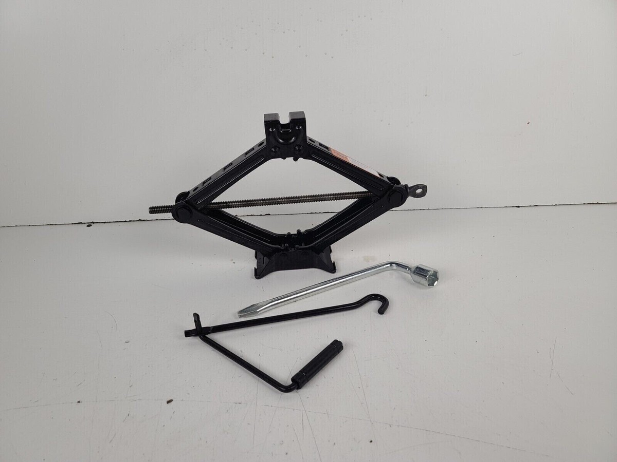 JACK ASSEMBLY WITH JACK HANDLE AND LUG WRENCH FITS:2010-2021