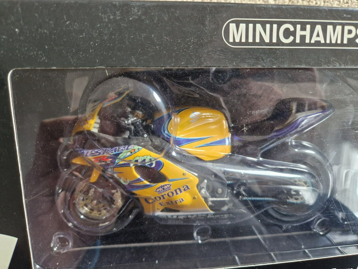 MINICHAMPS 1/12 SUZUKI GSX-R1000 TROY CORSER WSB 2005 MOTO GP BIKE