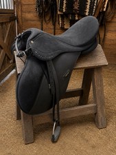 Wintec 2000 18" All Purpose Saddle w/ Wintec stirrup leathers and stirrups