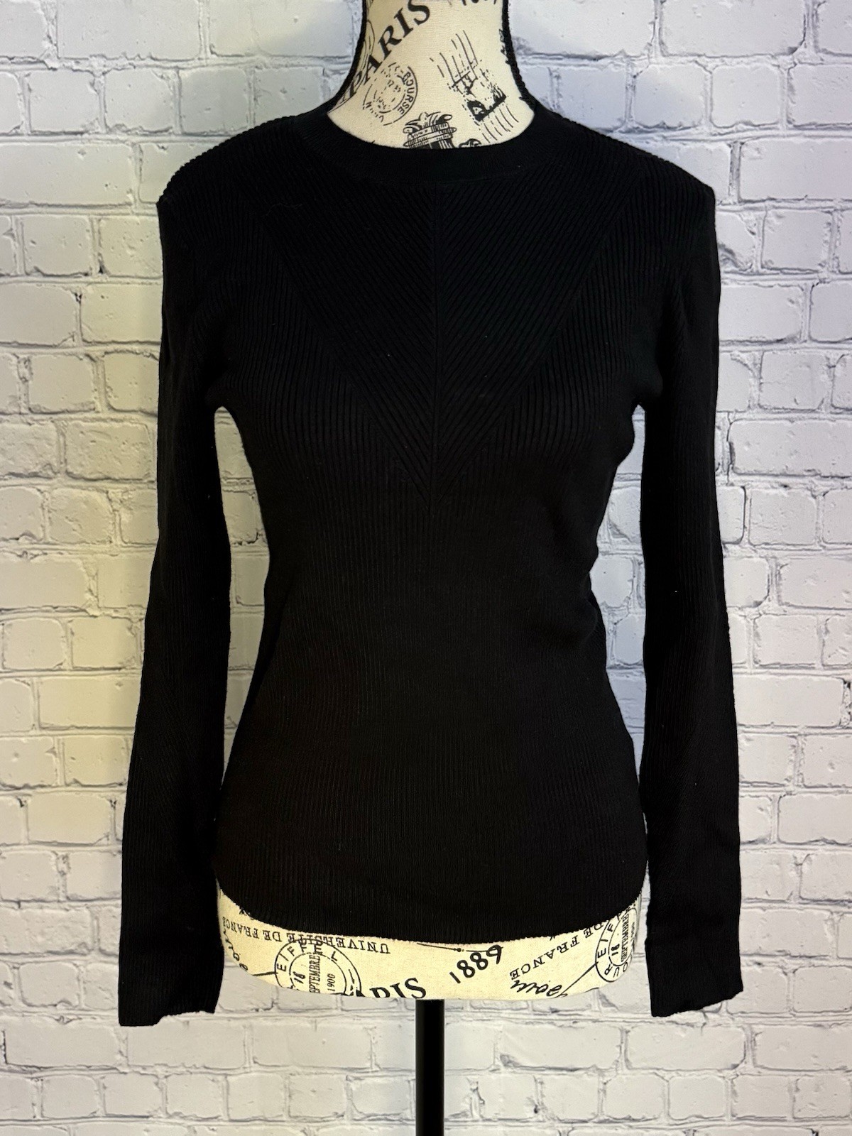 Nine West Women’s Black Ribbed Long Sleeve Round Neck Sweater Size Medium