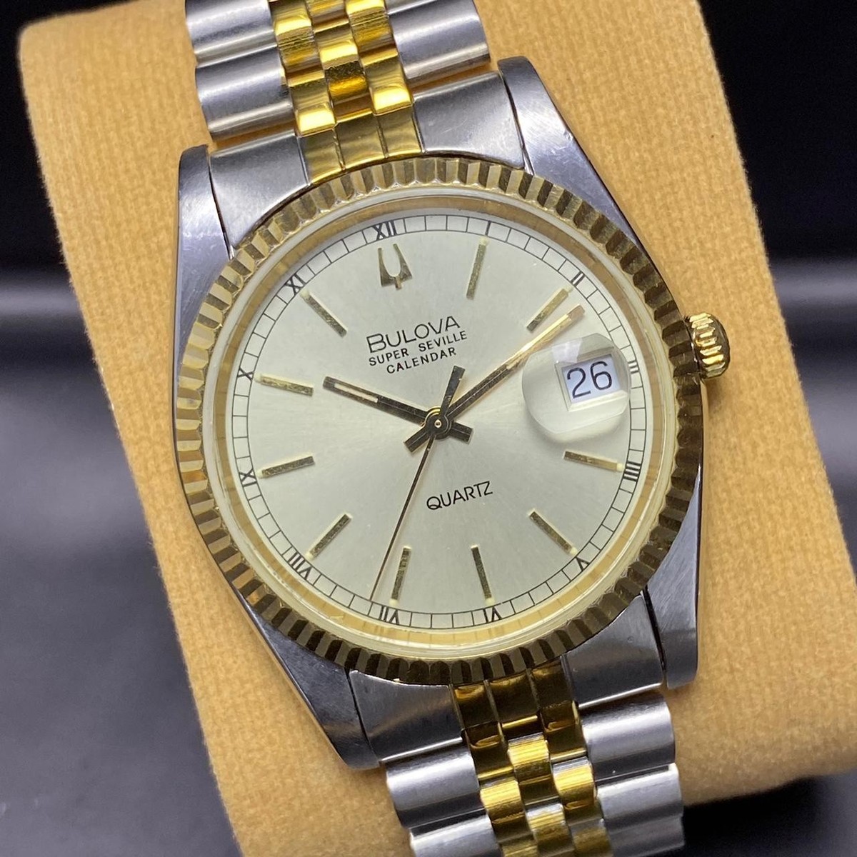 腕時計 BULOVA super Sevile CALEDAR Rare Bulova Super Seville Calender Quartz Two Tone Gold Dial