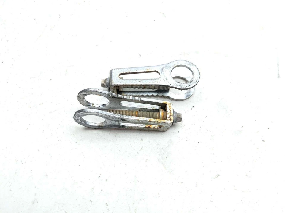 Ajustadores de eje de rueda trasera Triumph America 2002-2015 Foto 3 de 4