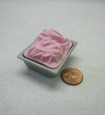 STRAWBERRY ICE CREAM FROZEN YOGURT GELATO American Girl Our Generation 18" Doll