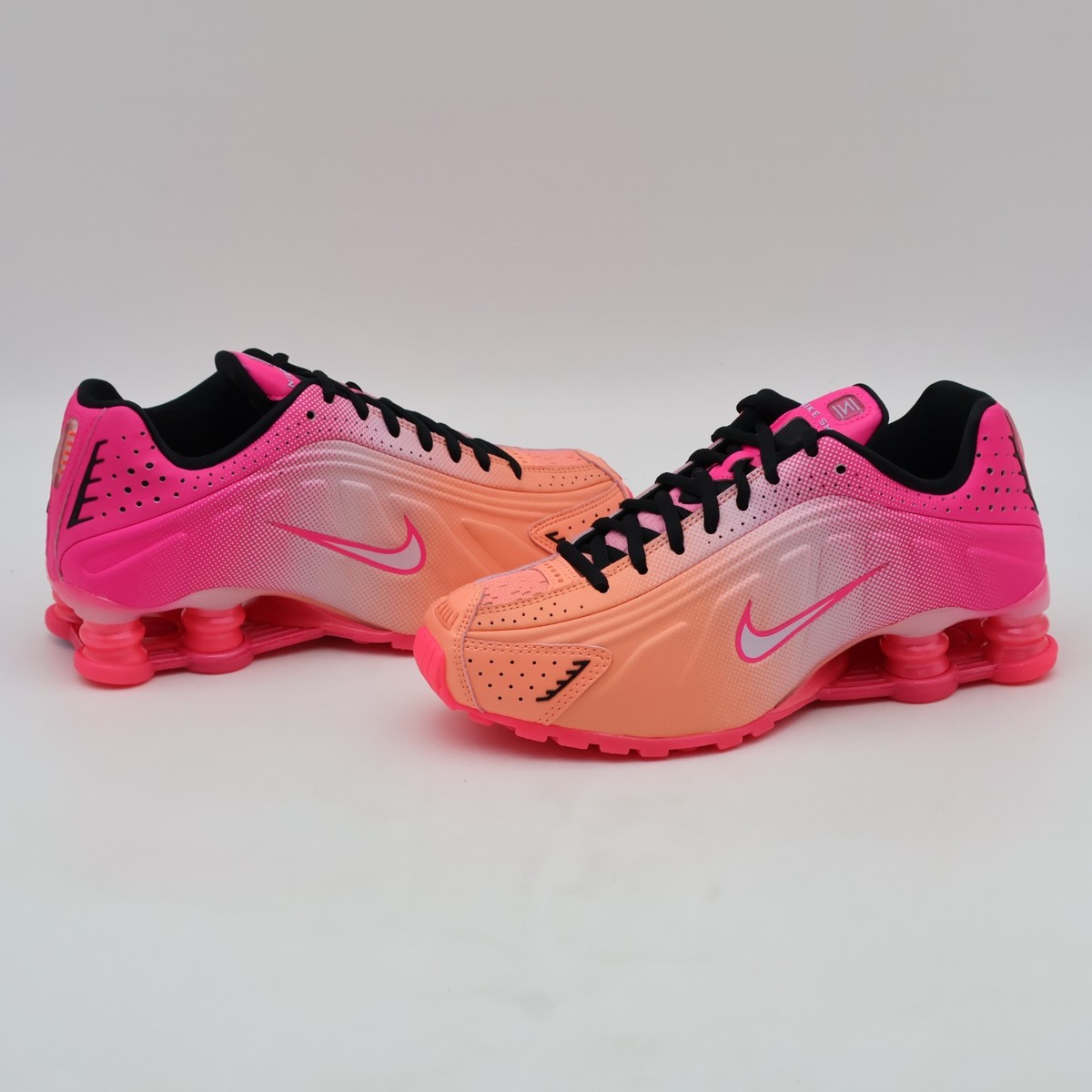 IH2343-600 Nike Shox R4 Hyper Pink Atomic Pink (Women's) | eBay