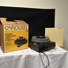 Kodak Carousel 750H Projector with remote ; Does not advance