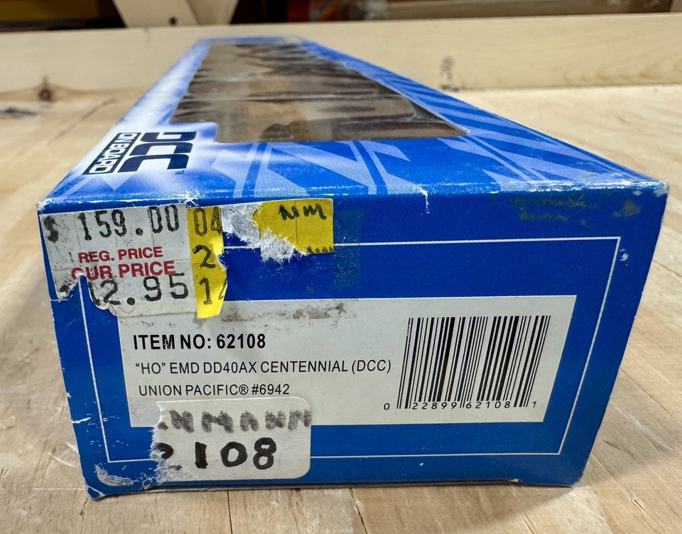 Bachmann 62108 HO Scale EMD DD40AX Centennial DCC Union Pacific #6942 ...