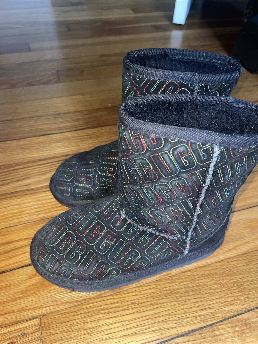 ★新品・未使用品★ UGG KIDS CLASSICⅡ　US5 JP23.5 UGG Kids Classic II - FREE Shipping & FREE Returns