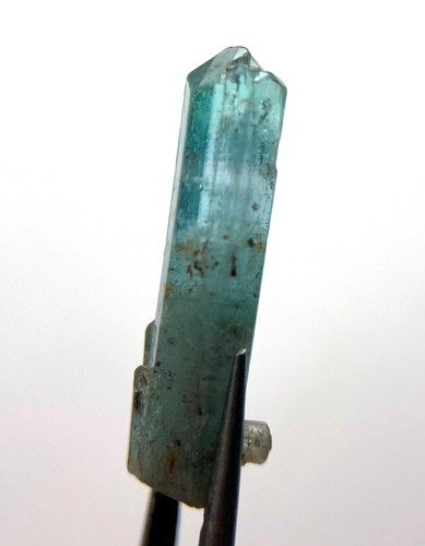 4.41 carat Aquamarine / Emerald crystal - Okene, Nigeria beryl - blue green - Picture 7 of 12