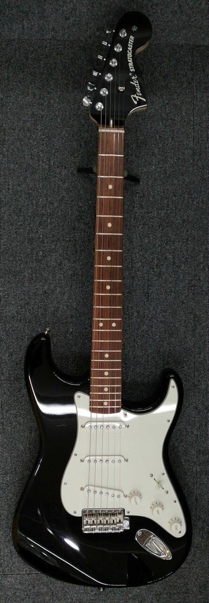 Fender FSR American Vintage 1970 Stratocaster Black USA Solid
