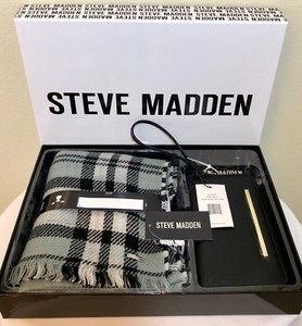 steve madden scarf