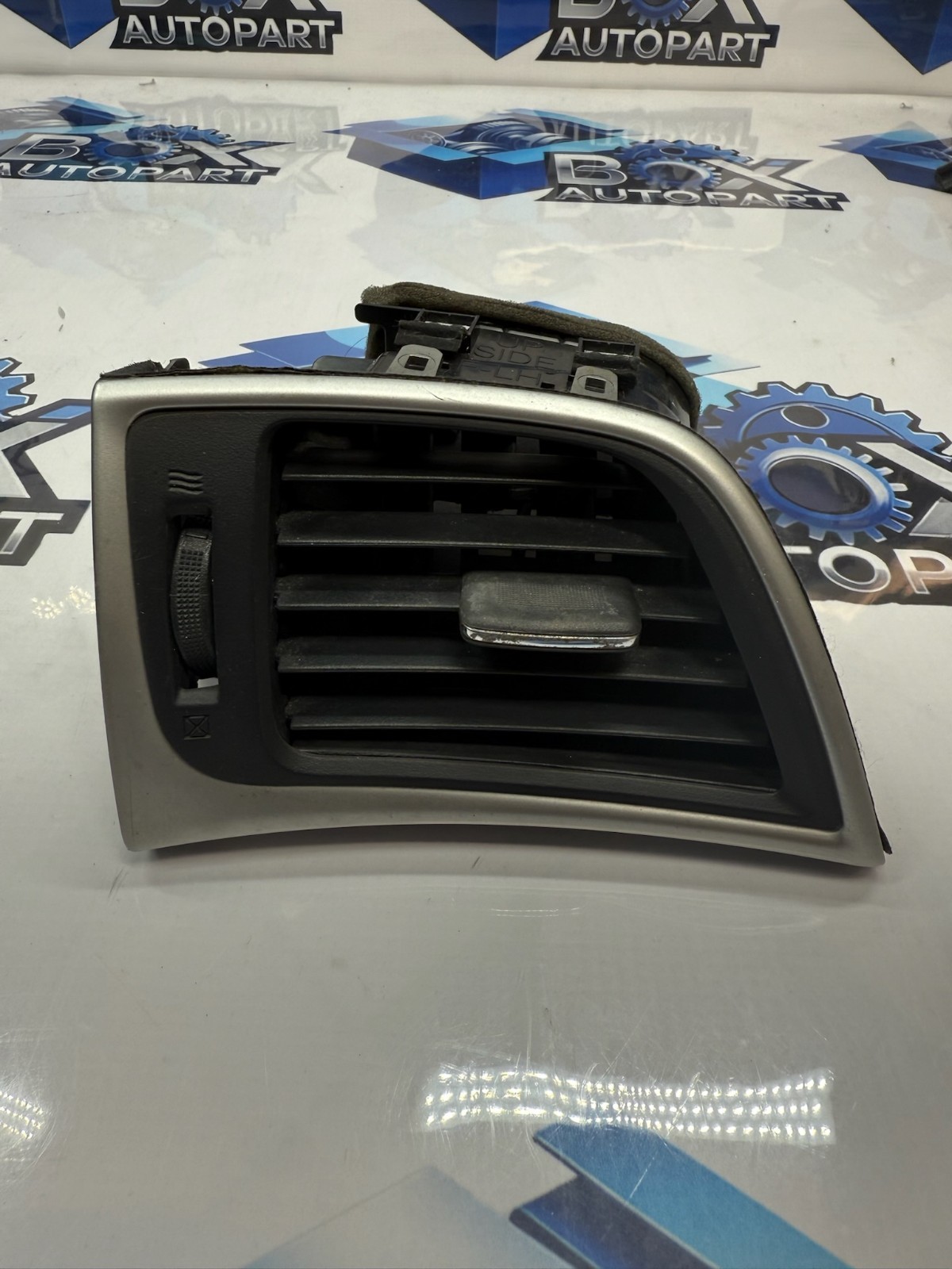 2017 Nissan Sentra Left Side AC Vent Grille Driver Side OEM 687613SG0A