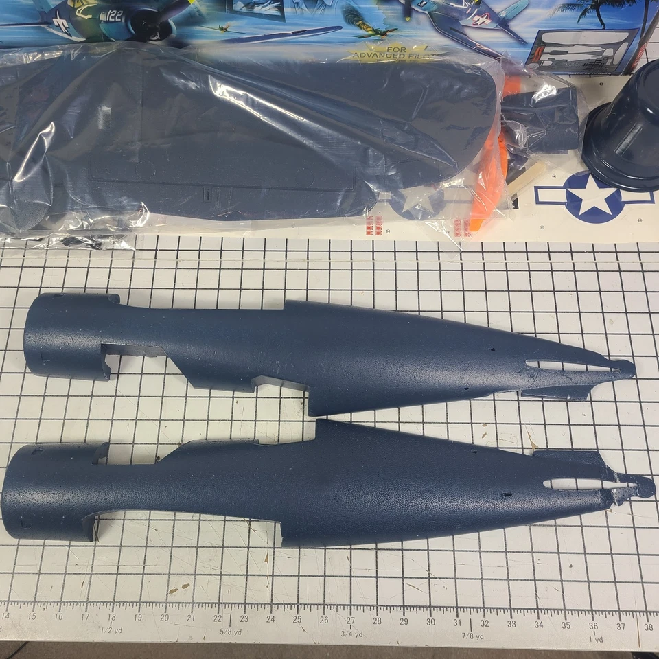 GWS F4U Corsair Easy WWII Fighter Motorized RC New Open Box w/ Damage *Pictures* - Image 4 of 4