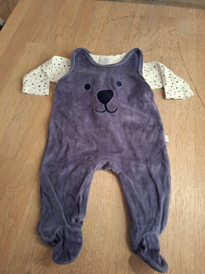 B.o. Nicky Baby Strampler Größe 56 mit passendem Pullover