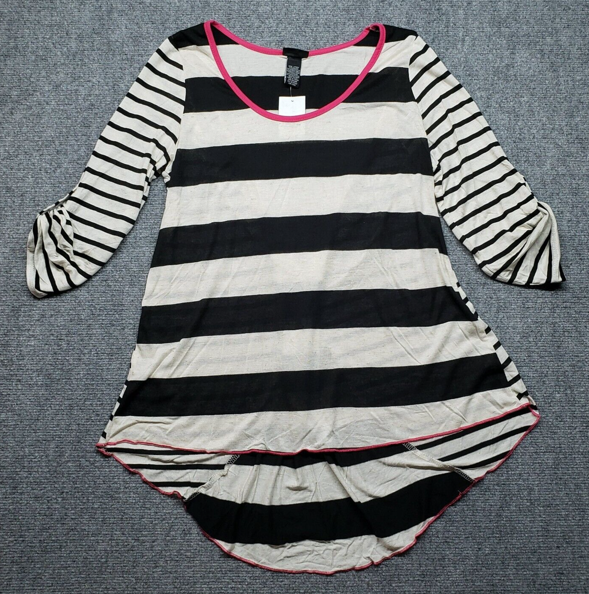 Rue21 Top Blouse Womens M Black White Stripe Round Neck 3/4 Sleeve