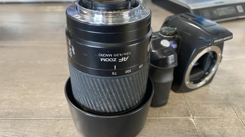 Konica Minolta DG-5D Camera - As Is - Untested - Read Description - Picture 3 of 15