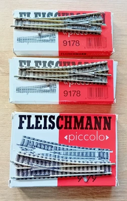 3 x Fleischmann Picollo N Gauge Standard Points 2 x 9178, & 1 x 9179. Unused. - Image 1 of 4
