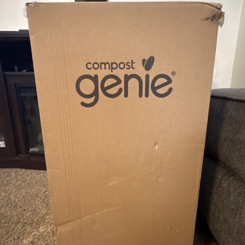 Compost Genie Odor-Containing Compost Bin, White, 18 Bags & 4 Carbon Filters