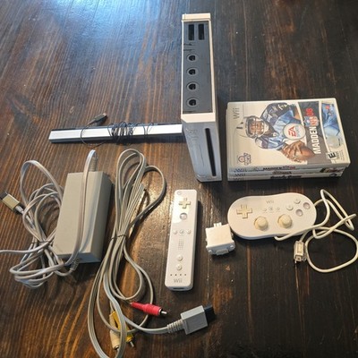 Nintendo Wii Console RVL-001 White with Controllers Motion Plus and Games TESTED