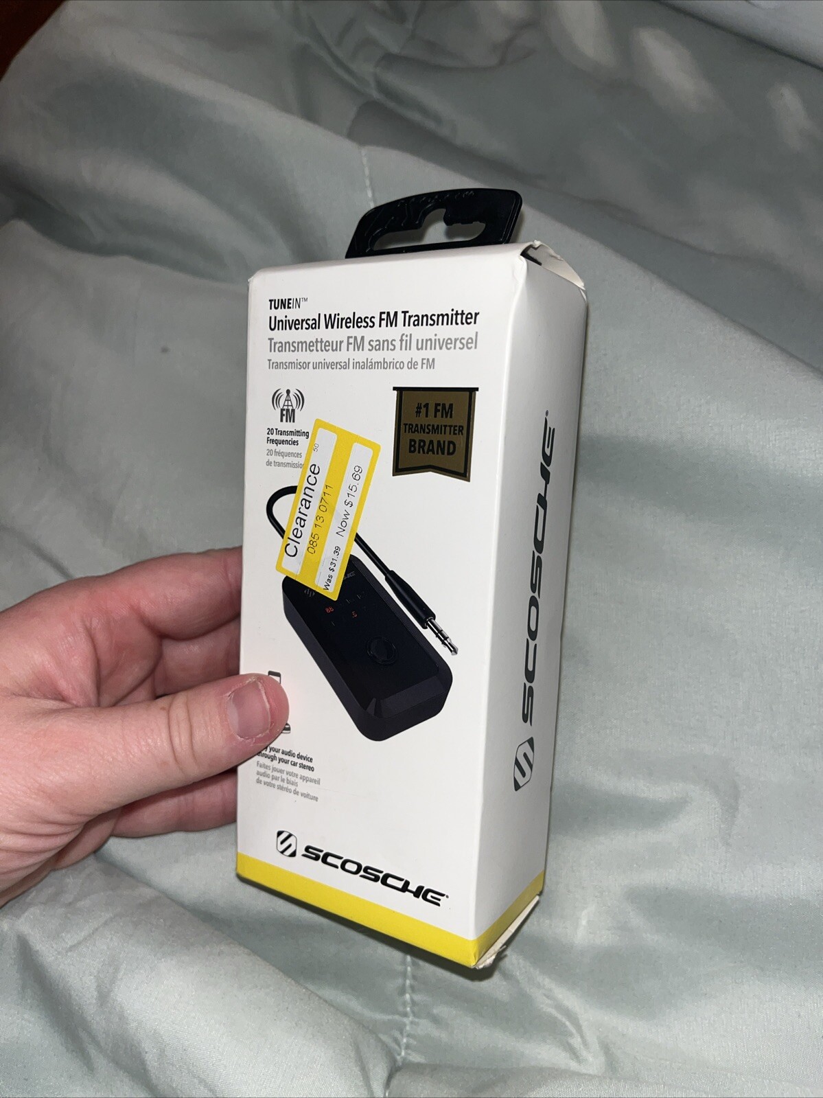 SCOSCHE FM Transmitter FMT4XS with 20 Transmitting Frequencies