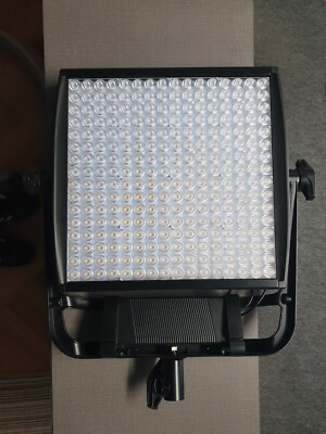 Litepanels Astra 1x1 E - Bi-Color LED Panel mit Bluetooth & neuer Steuerplatine