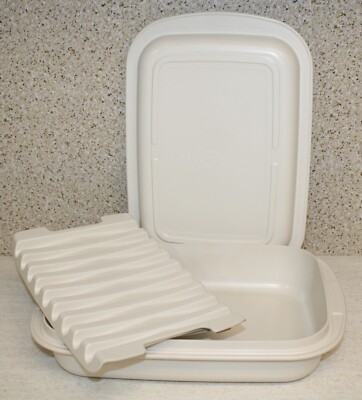 3pc Vintage 3.5 Qt. Tupperware  Oval Roaster Casserole Ovenware w/Oven Lid