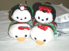 Juego de 4 peluches navideños de Mickey Mouse, Minnie, Donald Duck y Daisy Tsum Tsum