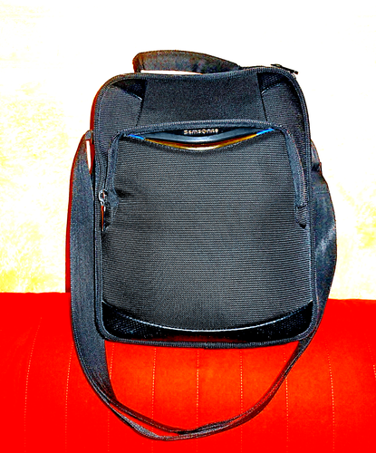 Borsello a tracolla con patta Uomo in pelle Samsonite Linea Hip Class Lth  colore Marrone scuro
