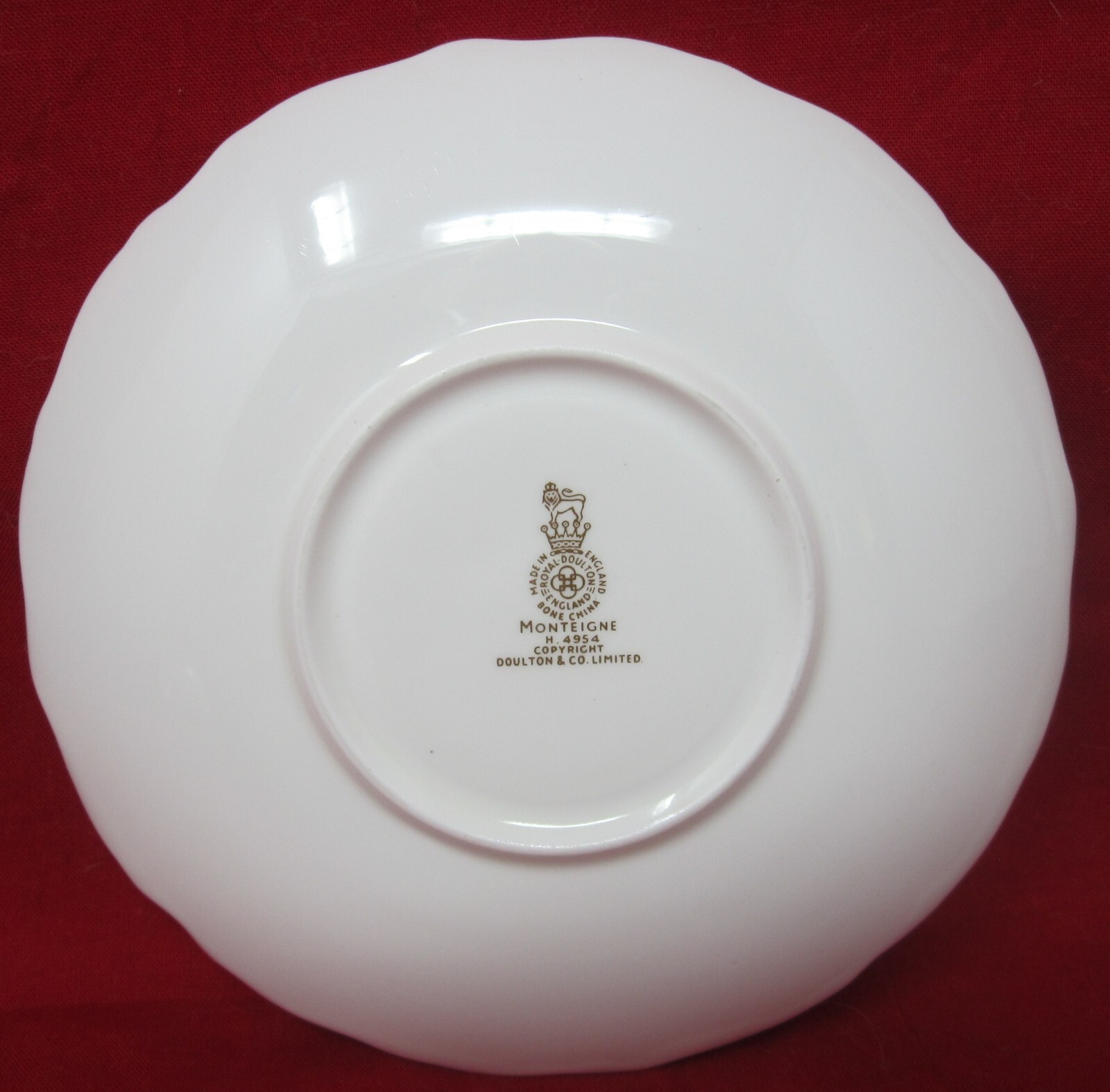 Royal Doulton Monteigne Footed Cup & Saucer Set 5596661 Bone China H.4594