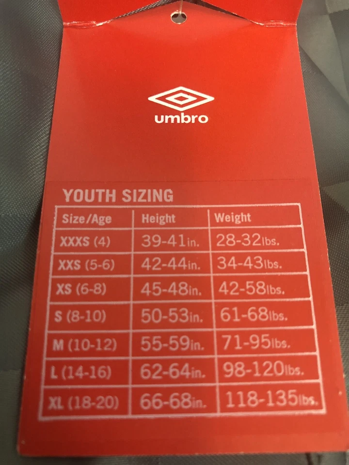 NUEVO Pantalones Cortos Atléticos de Gimnasio Umbro Fútbol Negros Juveniles Pequeños (8-10) Foto 2 de 2