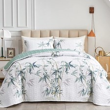 Botanical Quilt Set 3 Pieces Full/Queen Size, Green Leaves Printed on White R...