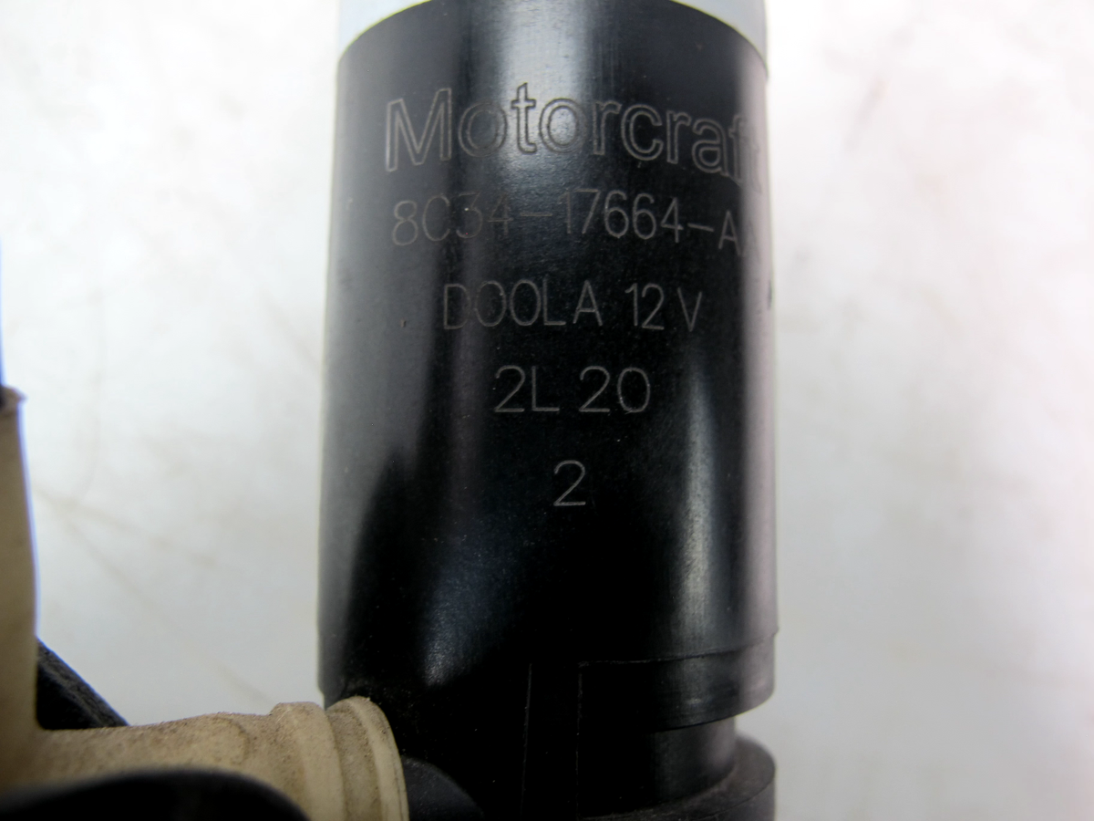 2010 2012 2013 2014 FORD F150 WINDSHIELD WASHER FLUID PUMP 8C34