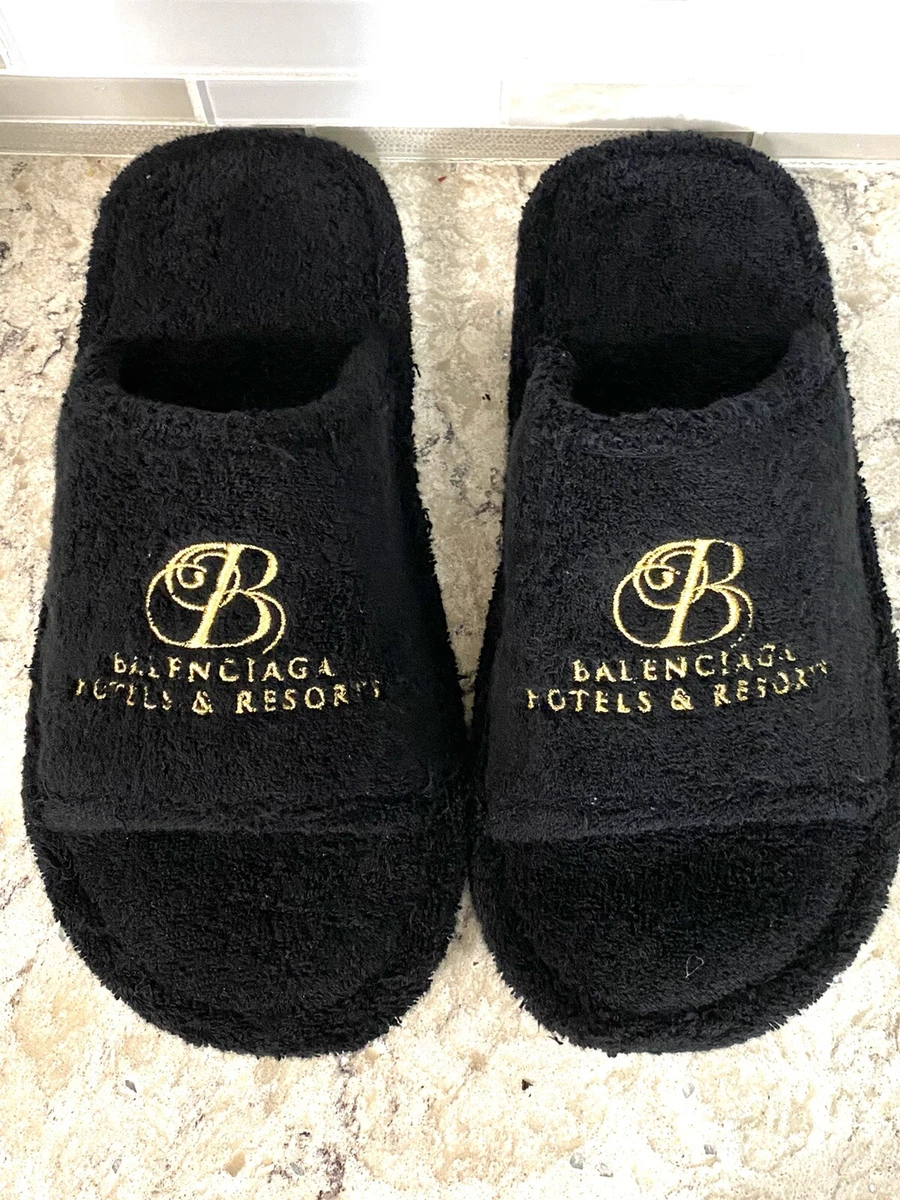 ORIGINAL DESIGNERS BALENCIAGA MEN PALM SLIPPERS