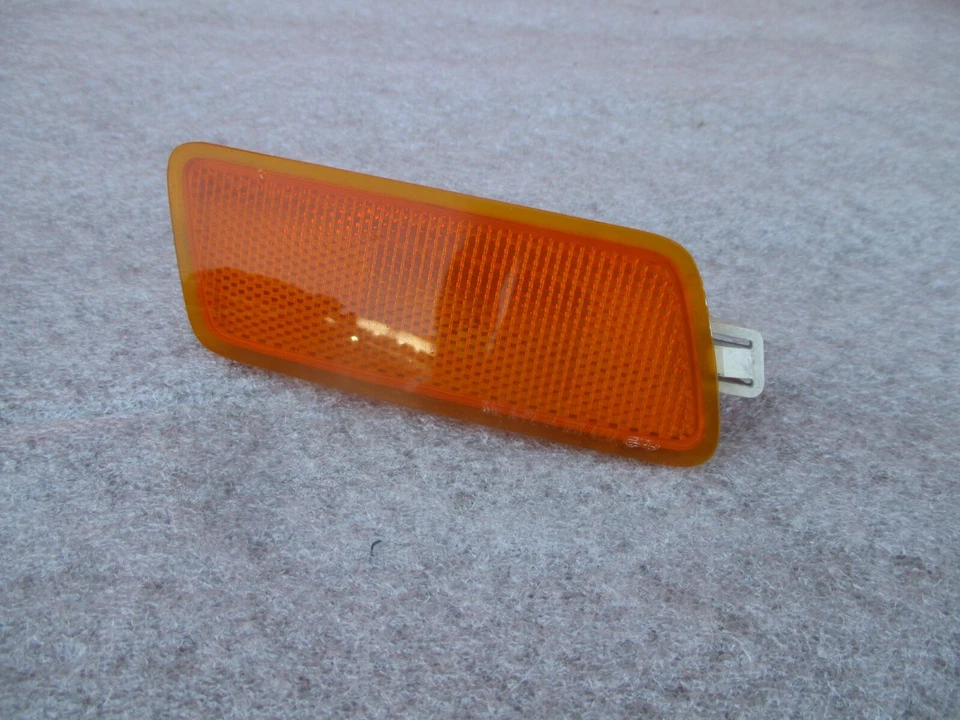 Audi A6 S6 2007 lámpara de señalización lateral OEM usada lado derecho 05 06 07 08 09 10 11 línea S Foto 2 de 4